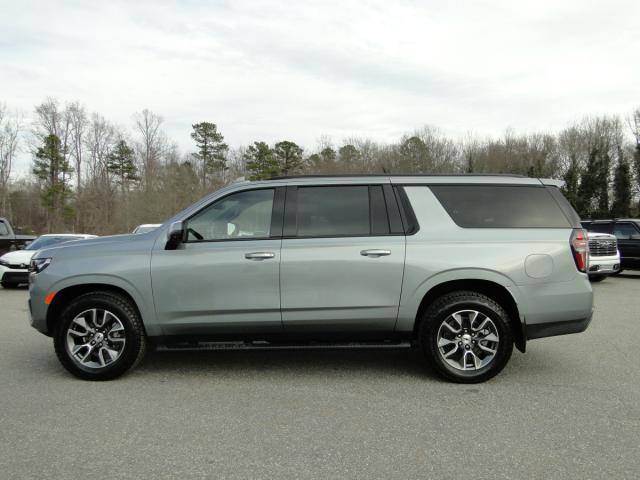 Chevrolet Suburban Image 38