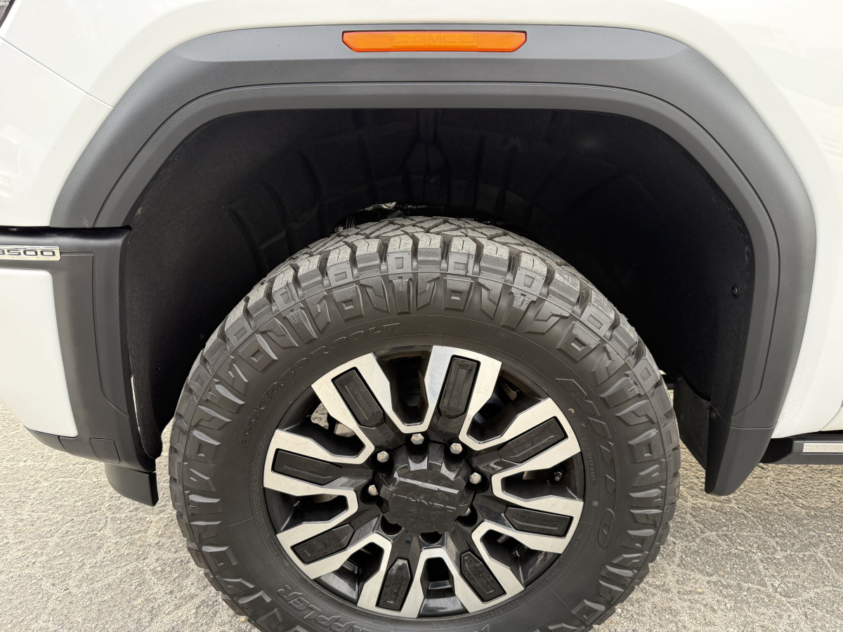 GMC Sierra 3500 Denali Ultimate Image 47