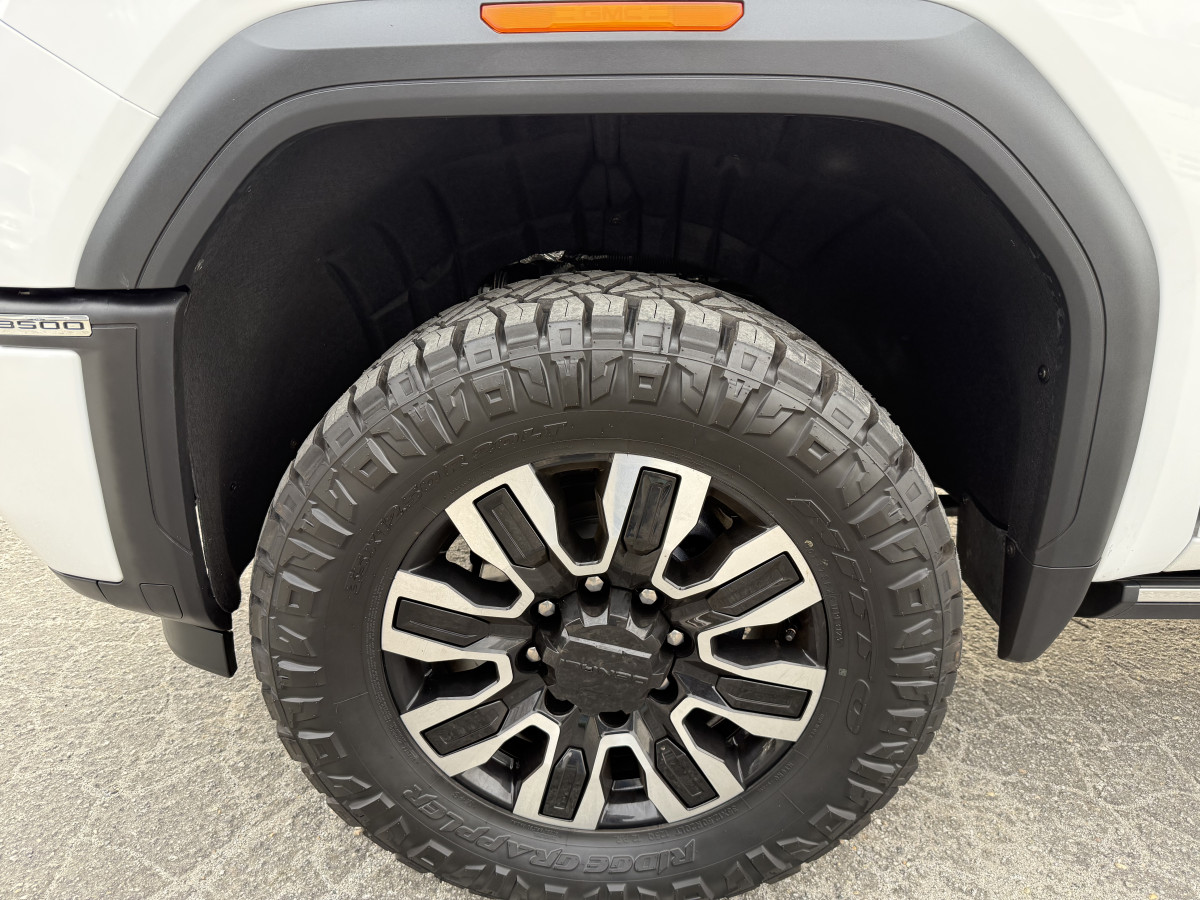 GMC Sierra 3500 Denali Ultimate Image 49