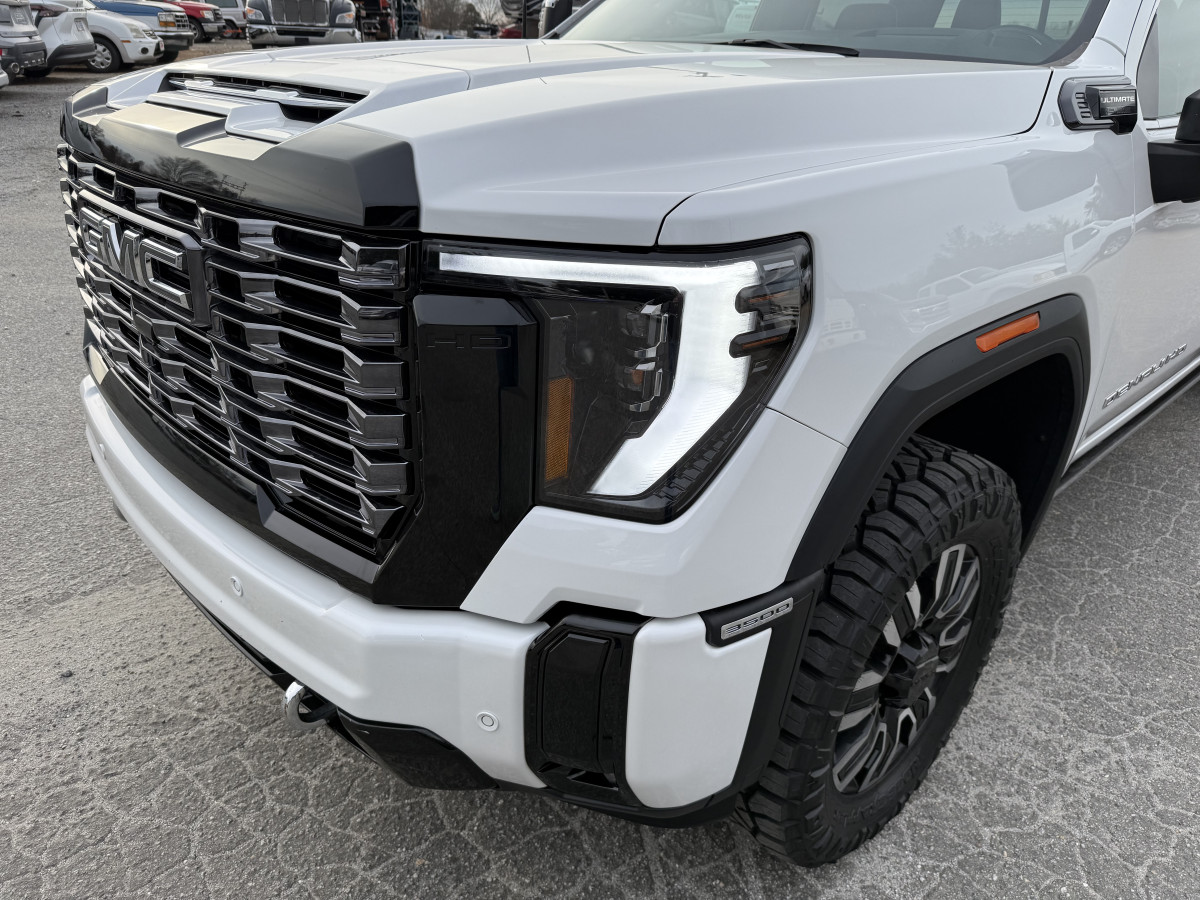 GMC Sierra 3500 Denali Ultimate Image 50