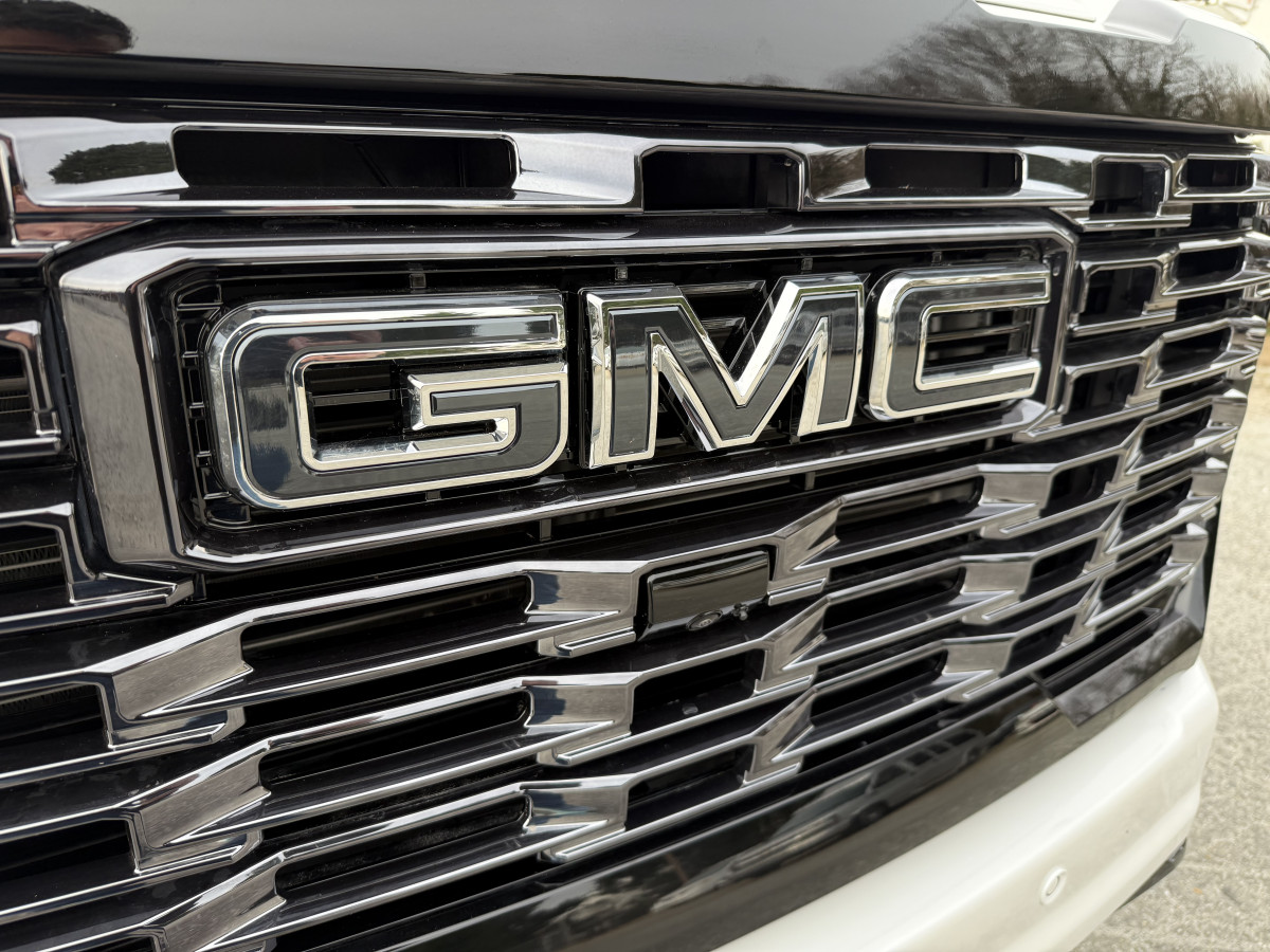 GMC Sierra 3500 Denali Ultimate Image 52