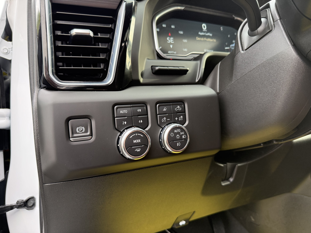 GMC Sierra 3500 Denali Ultimate Image 61