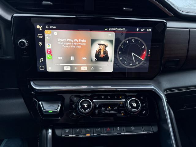 GMC Sierra 3500 Denali Ultimate Image 12