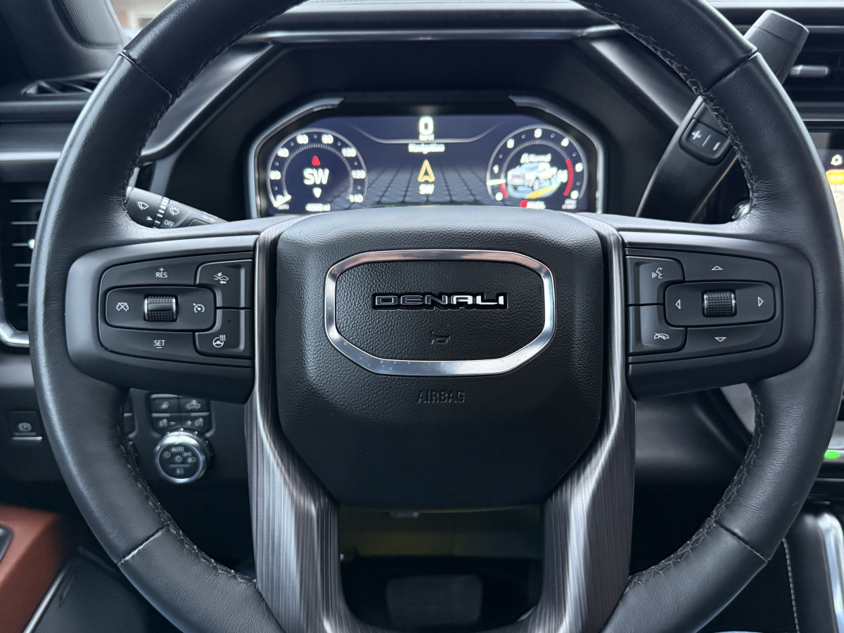 GMC Sierra 3500 Denali Ultimate Image 15