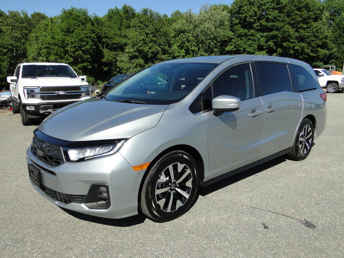 Salvage Honda Odyssey Image
