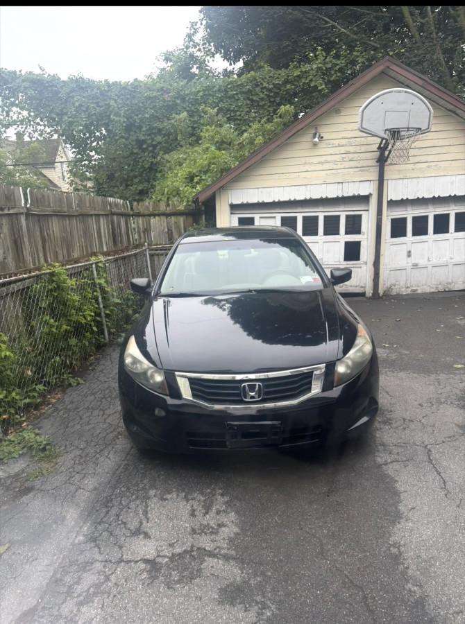 Salvage Honda Accord Image