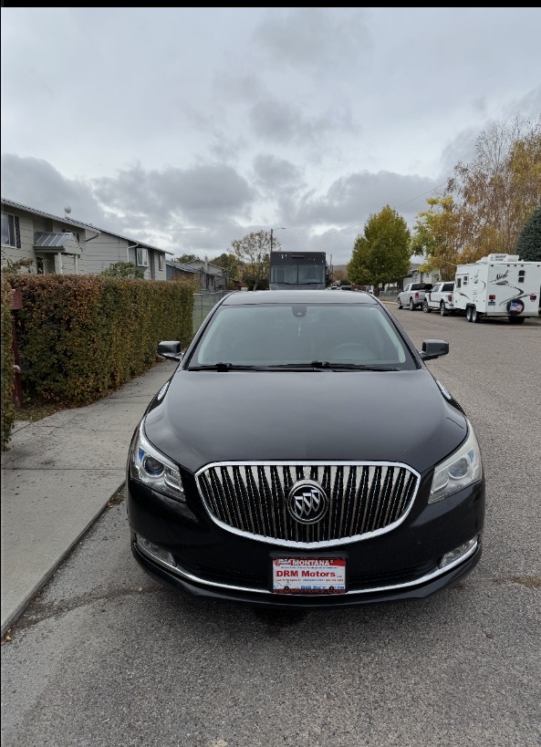 Salvage Buick LaCrosse Image