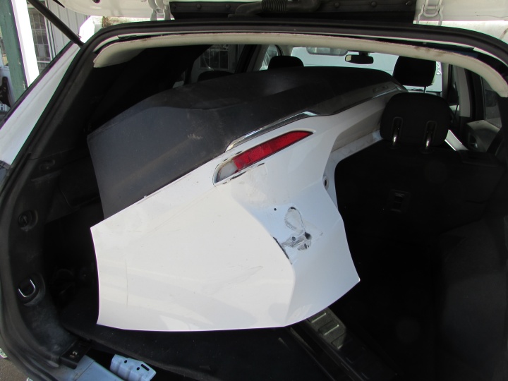 Chevrolet Equinox LT Image 2