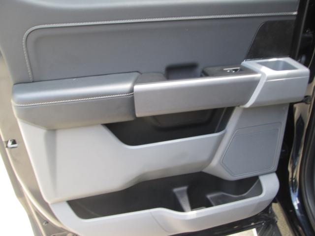 Ford F-150 XLT Crew Cab 4X4 Image 39