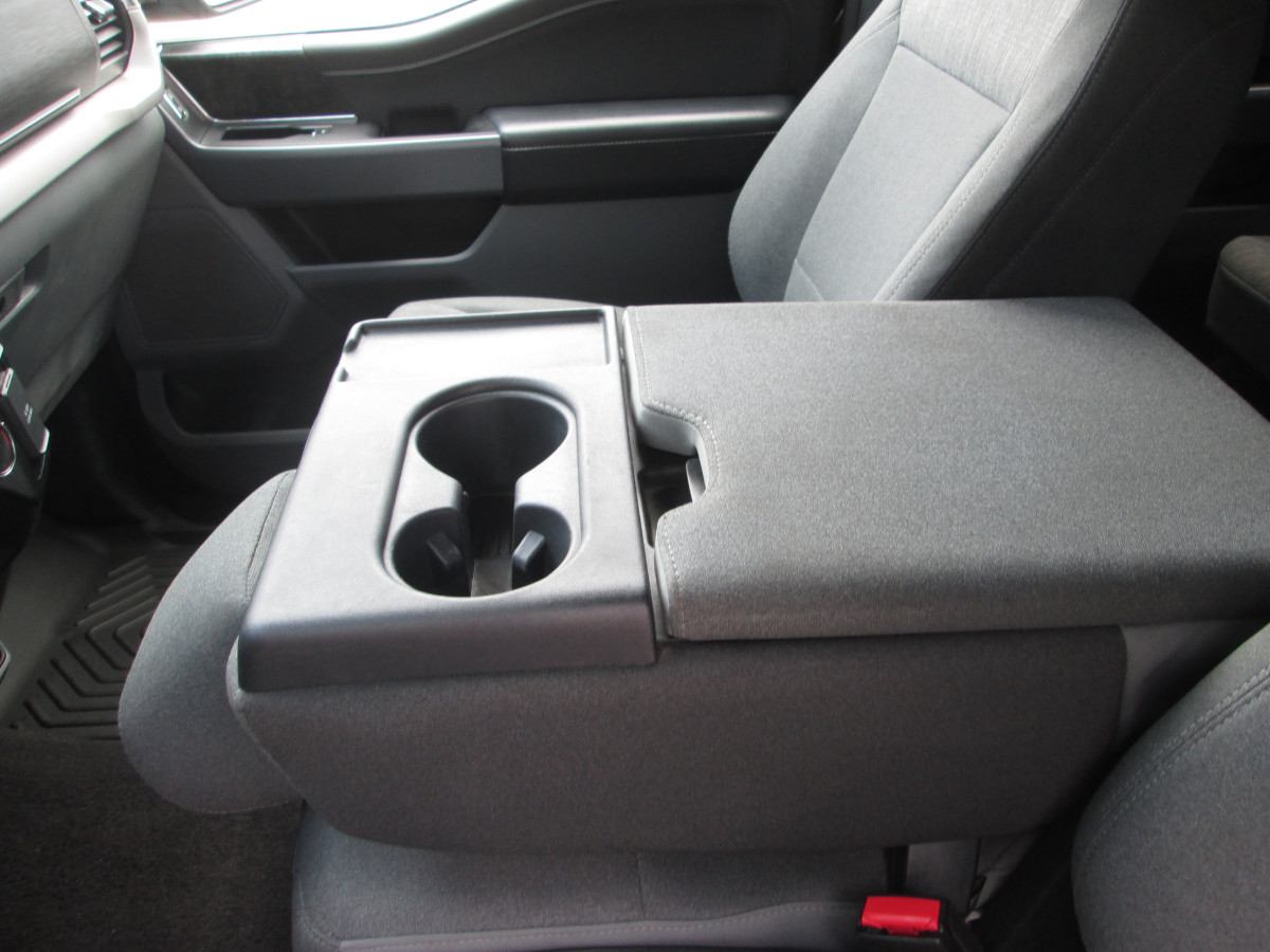 Ford F-150 XLT Crew Cab 4X4 Image 45