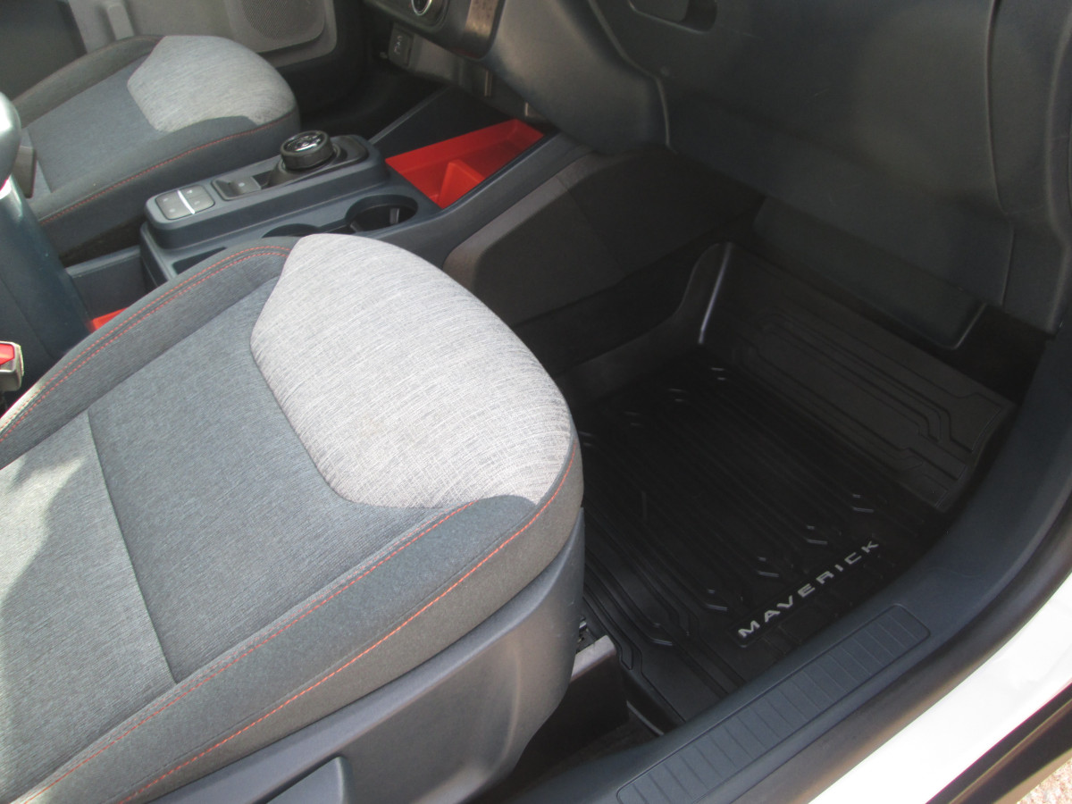 Ford Maverick XLT Image 27