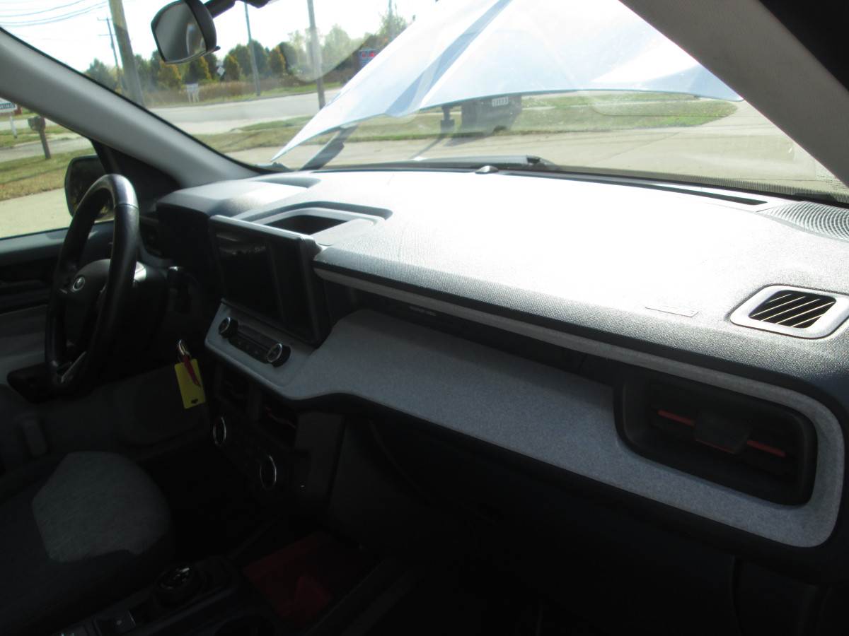 Ford Maverick XLT Image 28